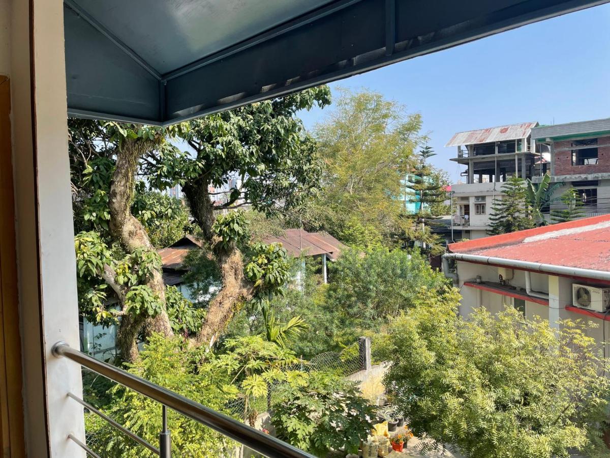 Casa Willow Dibrugarh Bagian luar foto